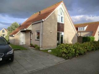 Bungalow in Breskens near the Beach - 0