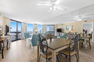 Lovely Sixth-Floor Condo with Shared Splash Pad Multiple Pools & Hot Tub - 6