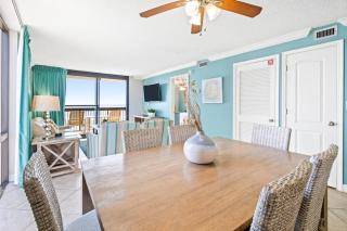 4th Floor Welcoming Condo On-site pool w bar & restaurant - 1
