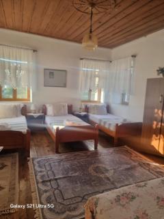 Loykas rooms - Gjirokastër - 6
