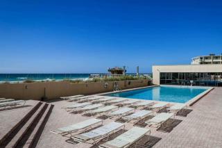 8th Floor Open Condo On-site restaurant w bar Multiple pools - 8