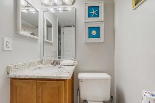 Relax Above the Shore - 11th-Floor Gulf-View Condo - 2