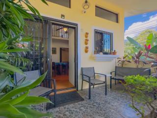 Casa Shearwater – Modern Loft Near the Beach - 0