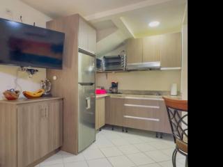Jade Beach A13 Tropical Two Story Retreat - 6