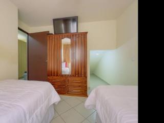 Jade Beach A13 Tropical Two Story Retreat - 3
