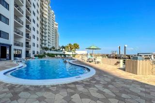 6th Floor Lovely Condo Great Amenities Gulf View Large Balcony - 8