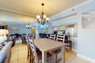 6th Floor Lovely Condo Great Amenities Gulf View Large Balcony - 4