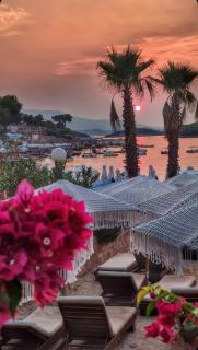 White Vila Ksamil - 9
