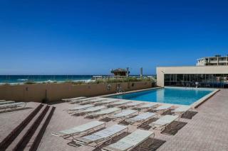 Beach-chic 18th floor condo w gulf-front views Indoor & outdoor pool on-site - 8