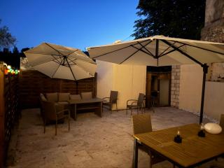 CHÂTEAU SPA ART DÉCO en B&B Master Suite ET-OU GîTE Tout Confort Indépendant-PISCINE Extérieure Chauffée-PARC 3Ha-Aire Enfants-Ping Pong-GIVERNY-Parc Naturel du VEXIN-En OPTIONS-BREAKFAST-DÎNER-BILLARD-SAUNA-JACUZZI-HAMMAM-Massage-Coaching-FITNESS-Yoga - 4