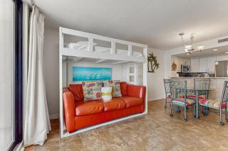 Amazing Unit Splash pad & multiple pools on-site Gulf-front - 5
