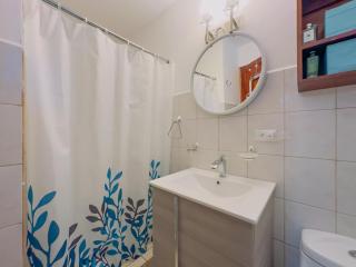 Marina Loft 305 Beautiful corner studio 3rd floor - 1