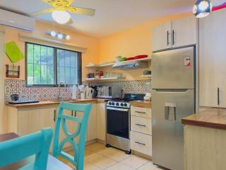 Tropical Waves #1 2 bed 2 Bath Tropical Living - 3