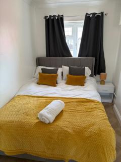 Elite Lux Stays - Spacious Luxury Home - 3