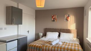 Shetland House- 4bedroom - 3 bathrooms -Contractors Stay - 2