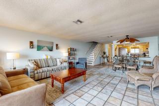 Updated Beachfront All-Suite Escape w Pool Tennis - Near Dining & Shopping - 7