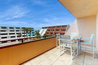 Updated Beachfront All-Suite Escape w Pool Tennis - Near Dining & Shopping - 0