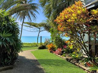 Wongalinga Beachfront Apt 6 - 9