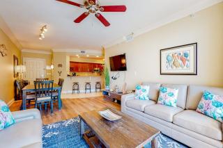 Gulf-view condo with beach access pool hot tub sauna & private balcony - 4
