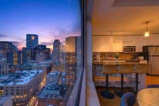 2 Bedroom Lux Apartment in Downtown Boston Tower - 0