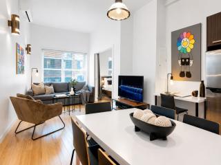 LiV MTL Main Plateau Urban Suites Near Downtown Montreal - 9