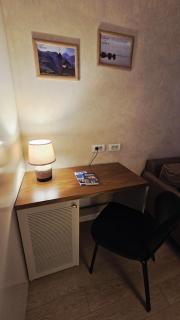Top Center Apartment - 5