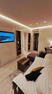 Top Center Apartment - 6