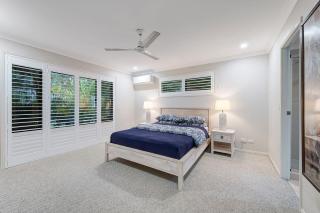Hideaway -4BR Family Home with Pool, Near Beach - 3