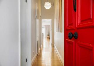 Renovated Brilliance in Bayside Albert Park - 4