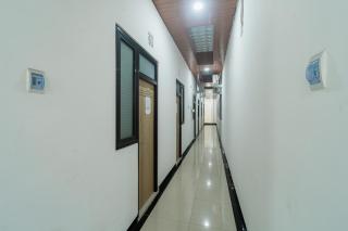 Urbanview Mastrip Karangpilang Surabaya - 4