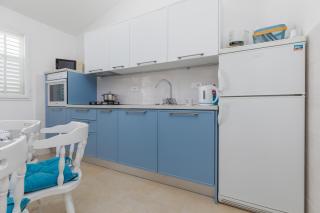 Apartments by the sea Podgora, Makarska - 11432 - 1