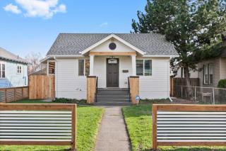City Close Style First Modern Bungalow Vibes - 9