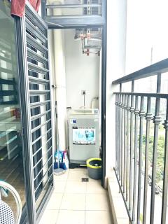 Elegant Studio Above the Hanoi Skyline with Luxury Hotel Comfort - 1