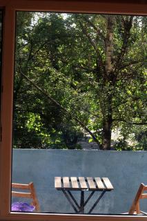 The Lindens Peaceful 1BR with Free Parking and Green Views - 3