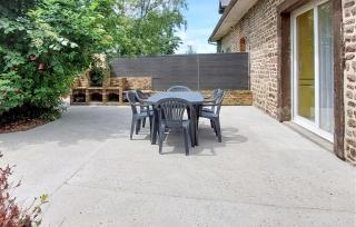 Pet Friendly Home In La Chapelle-Uree With Wifi - 6