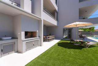 Seaview Villa Morettina, A Coastal Gem Near Split - 2