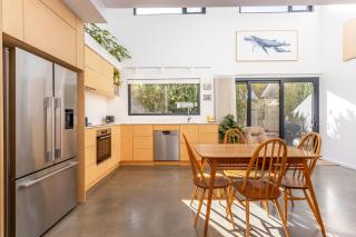 North Perth Lanehouse - 9