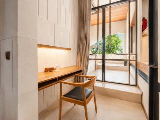 Opulent 1-BR Loft with Art Deco Shared Pool - 9