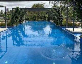 Runway & Lake Views! Luxury StudioApt Near Airport - 1