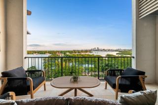 Zen Bayline - pool - bay view - balcony - 4