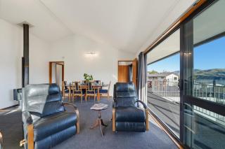 Belle Vue - Akaroa Holiday Home - 6