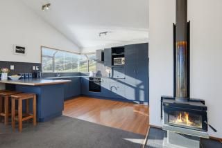 Belle Vue - Akaroa Holiday Home - 4