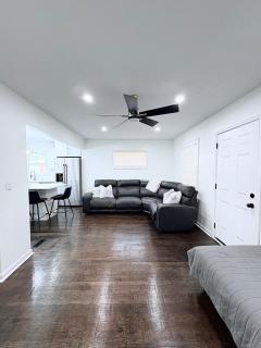 Spacious house in the heart of Kansas City - 8