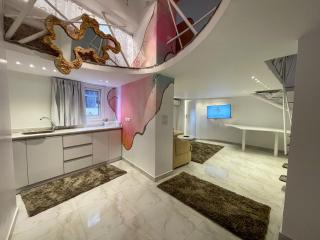 AB N105 Nile Building Duplex Studio - 3