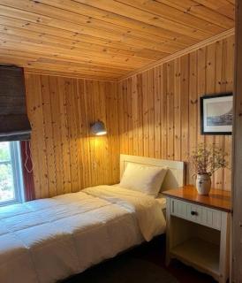 Reine Harbour Cabins - 9