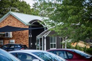 Tumbarumba Motel & Elms Restaurant - 8