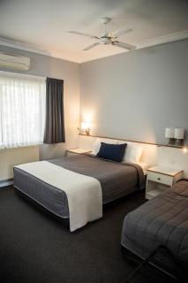Tumbarumba Motel & Elms Restaurant - 6