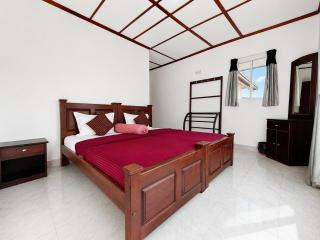 Villa Grand Mellow Lake View - 8