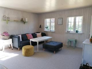 Holiday Home With Spa And Large Terrace - 8