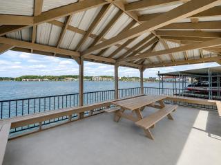 Anchors Away: Lake Hamilton Condo with Balcony, Pool & Tennis - 1